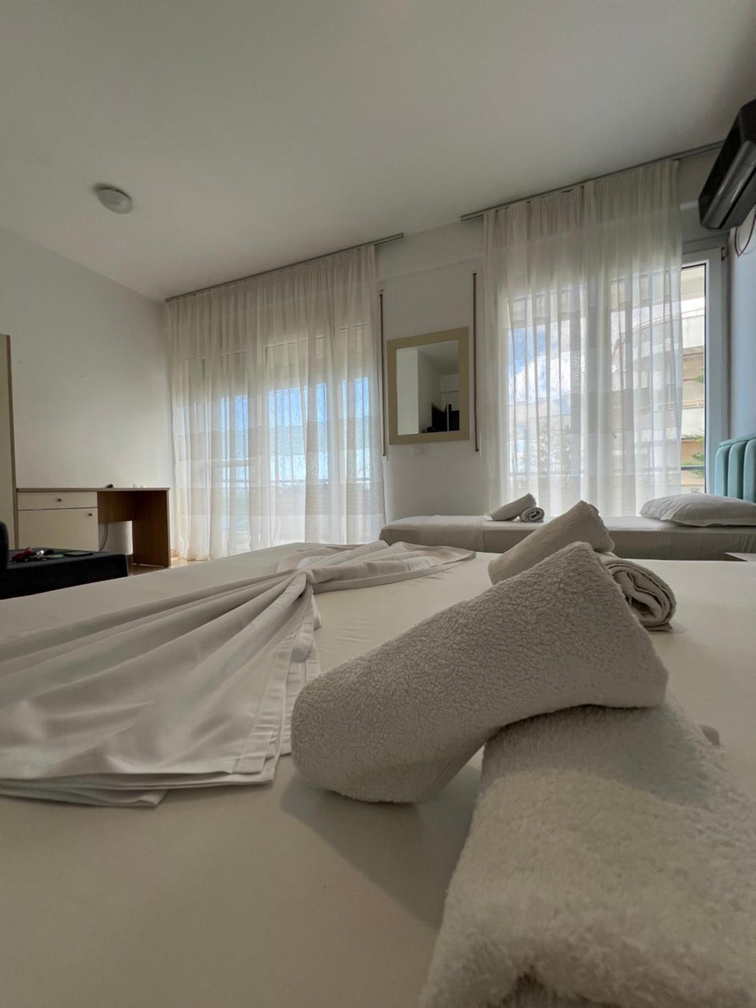 The Blue Horizon Hotel Vlore Exterior photo